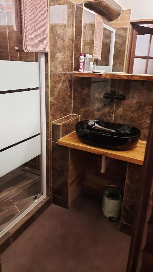 Kontra Szallashely Sándorfalva Exteriör bild